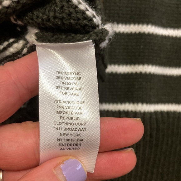 T. Tahari green white stripe pullover sweater size large - Picture 5 of 7